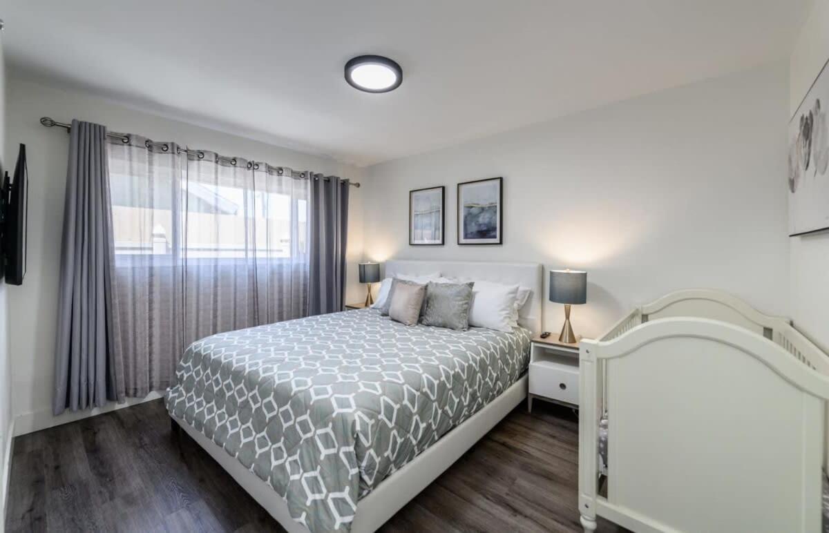 Spacious Disneyland 5 Bedroom 4 Bath House With Game Room Anaheim Esterno foto