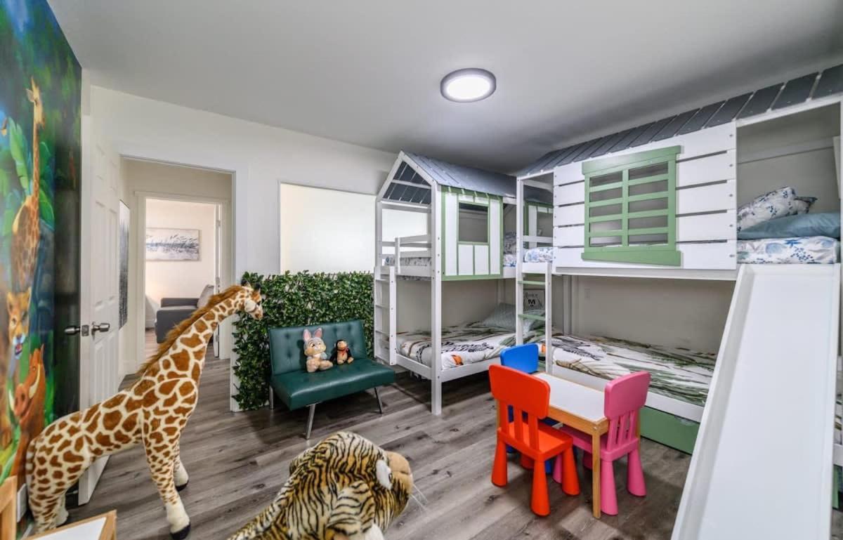 Spacious Disneyland 5 Bedroom 4 Bath House With Game Room Anaheim Esterno foto